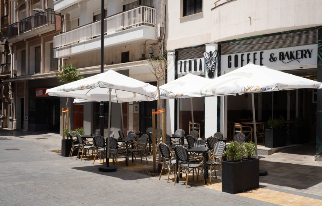 Cafeterías con encanto en Huelva: el placer de una pausa con sabor 3 - Zebra Coffee & Bakery